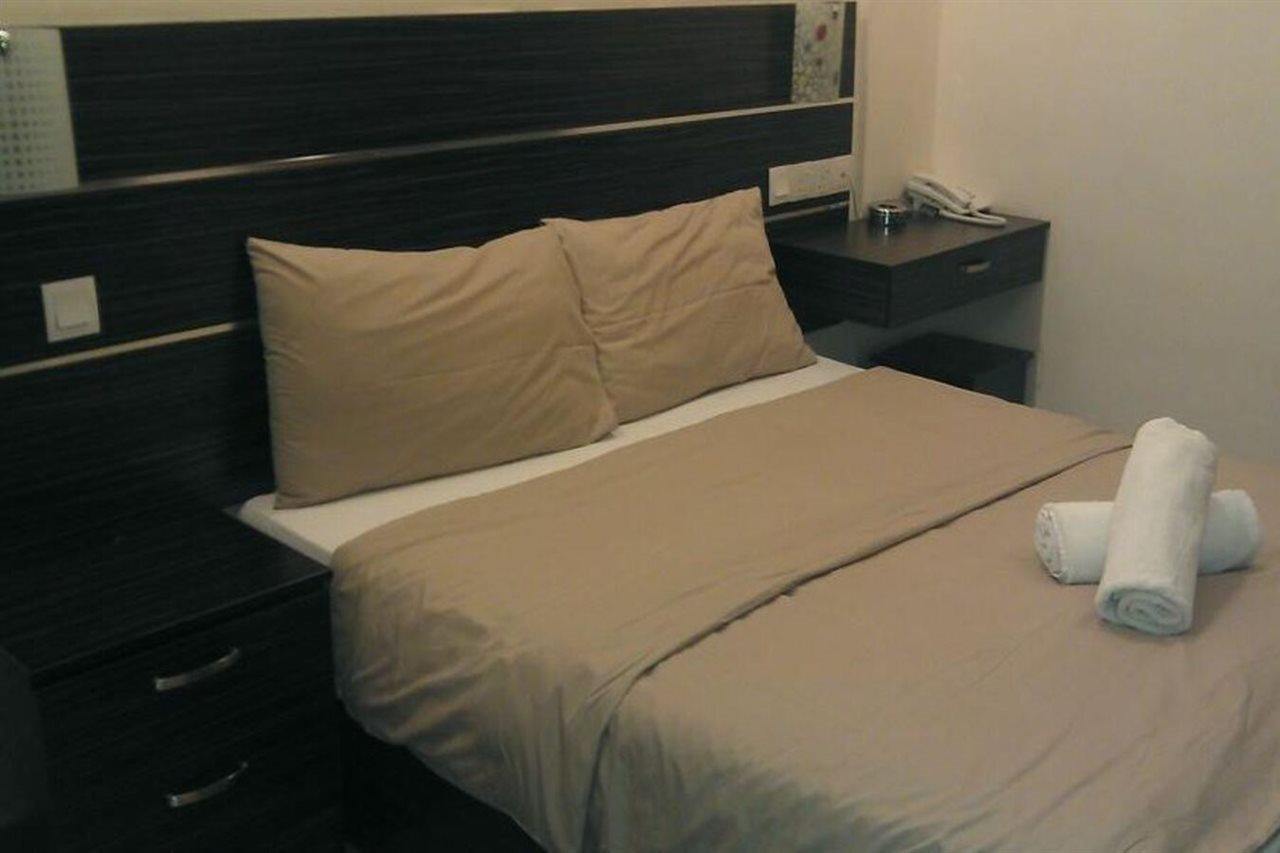 Sabrina Golden Palace Hotel กัวลาลัมเปอร์ ภายนอก รูปภาพ