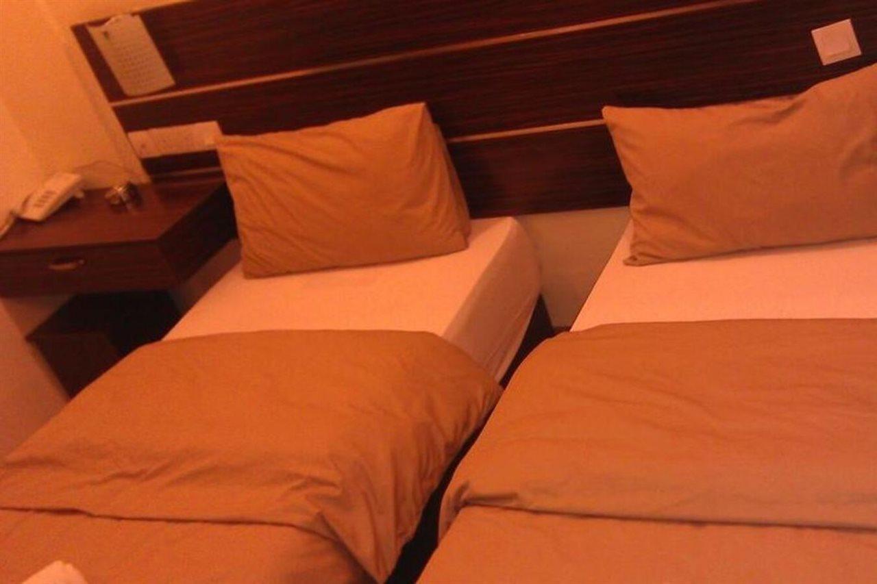 Sabrina Golden Palace Hotel กัวลาลัมเปอร์ ภายนอก รูปภาพ