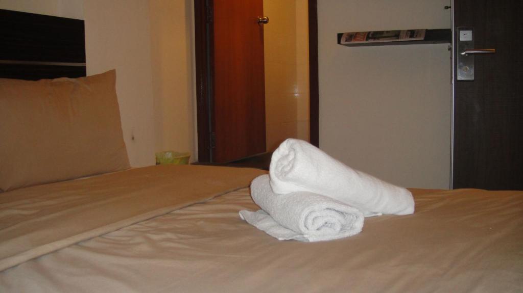 Sabrina Golden Palace Hotel กัวลาลัมเปอร์ ห้อง รูปภาพ