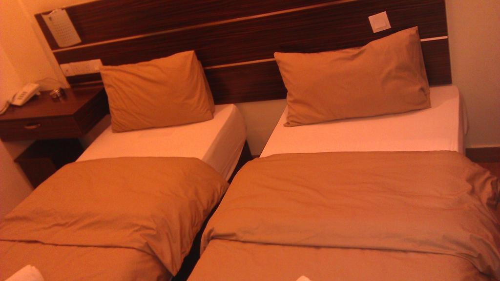 Sabrina Golden Palace Hotel กัวลาลัมเปอร์ ห้อง รูปภาพ